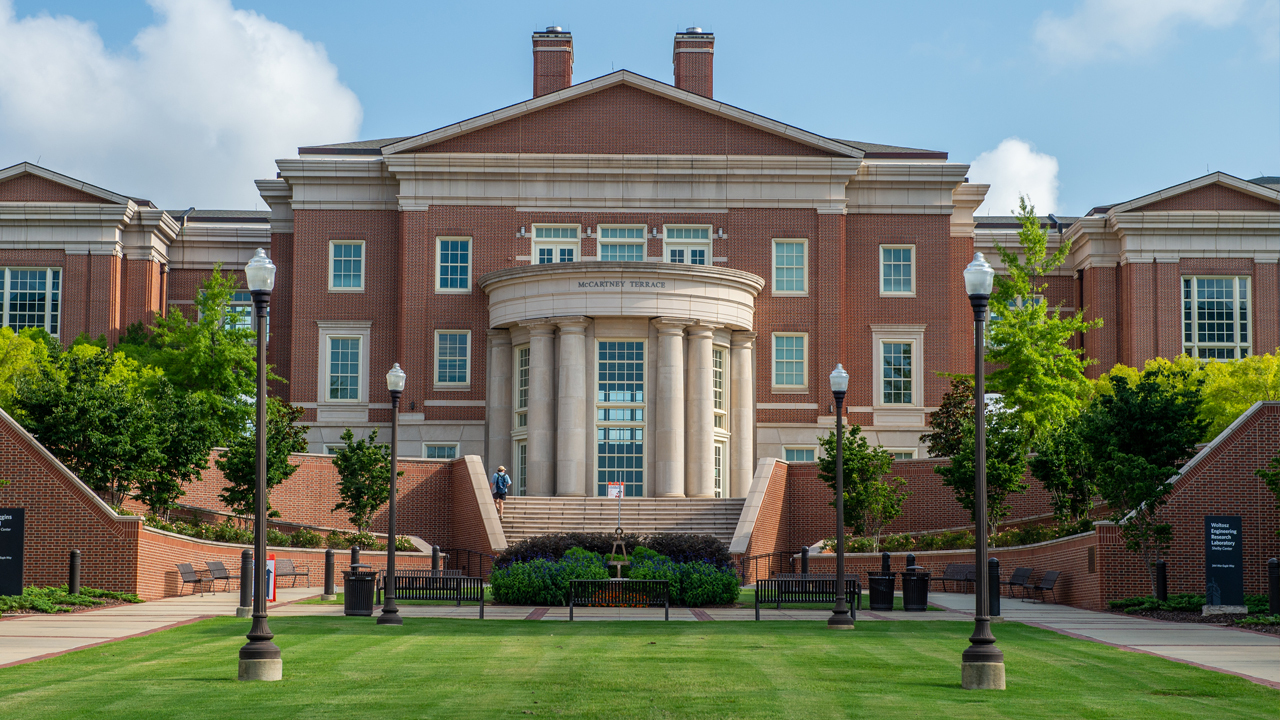 photo of Shelby Center on Auburn's campus